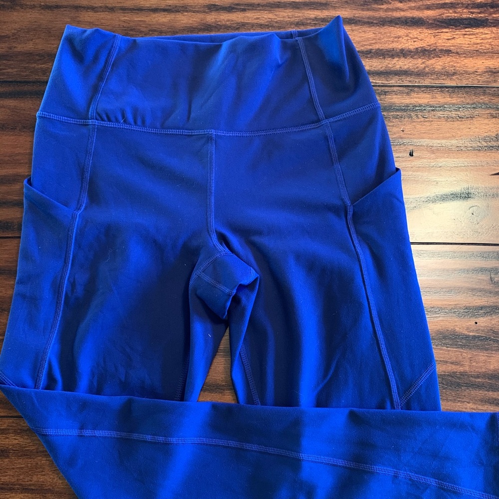 Fabletics Oasis High-Waisted Pocket 7/8